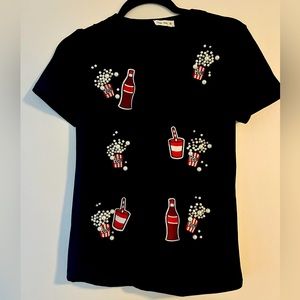 Black T shirt with pearls